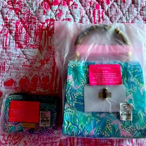 Lilly Pulitzer GWP purse and wallet brand new